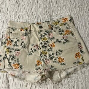 Citizens of Humanity Cream High-Waisted Jean Shorts with Floral Pattern